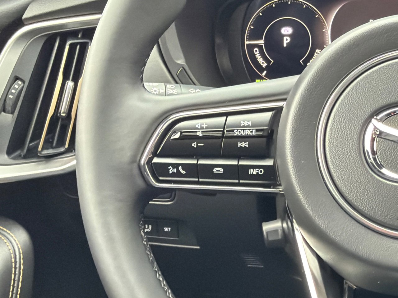 New 2026 MAZDA CX-90 Plug-In Hybrid w/ Premium Plus image 24