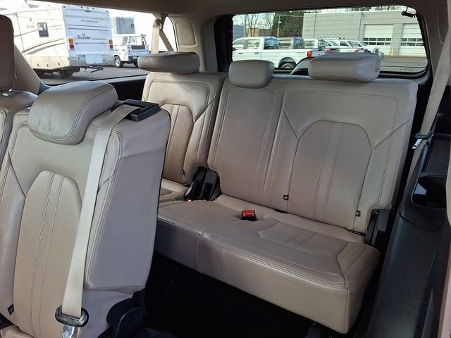 Used 2022 Ford Expedition Max Limited image 14