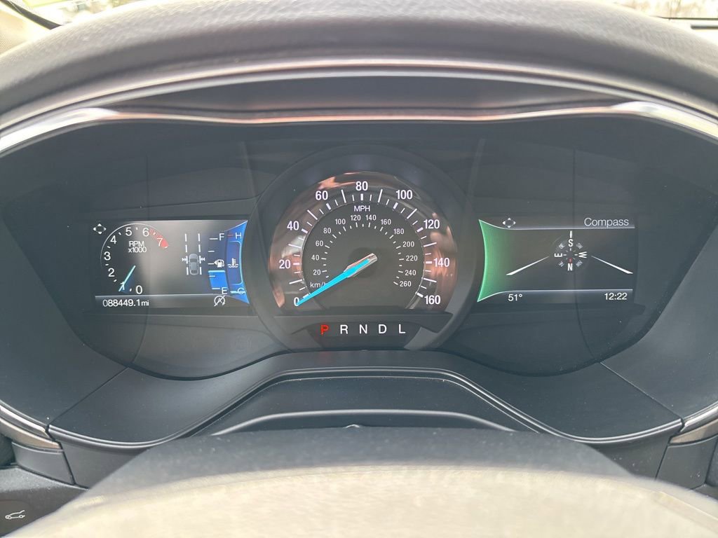 Used 2020 Ford Fusion SE image 16