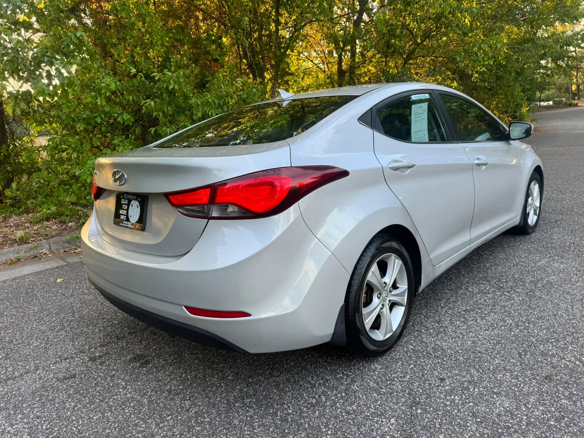Used 2016 Hyundai Elantra Value Edition FWD image 3