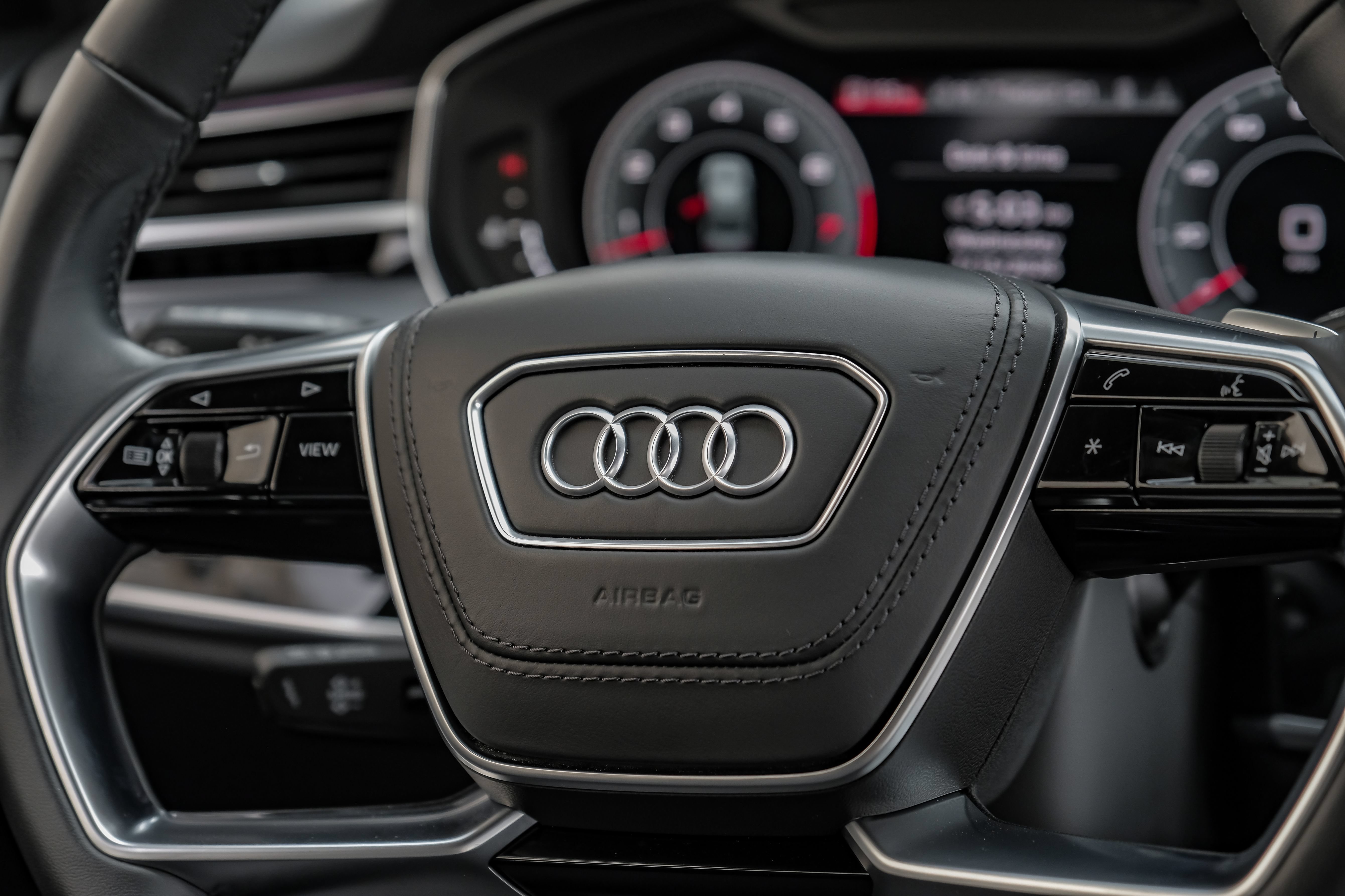Used 2022 Audi A8 L 3.0T AWD/4WD image 18