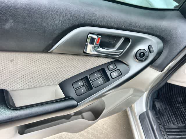Used 2013 Kia Forte EX FWD image 28