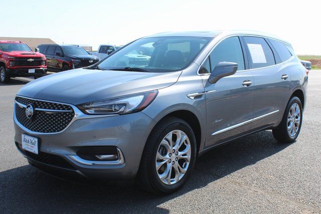 Used 2020 Buick Enclave Avenir w/ Avenir Technology Package AWD/4WD image 13