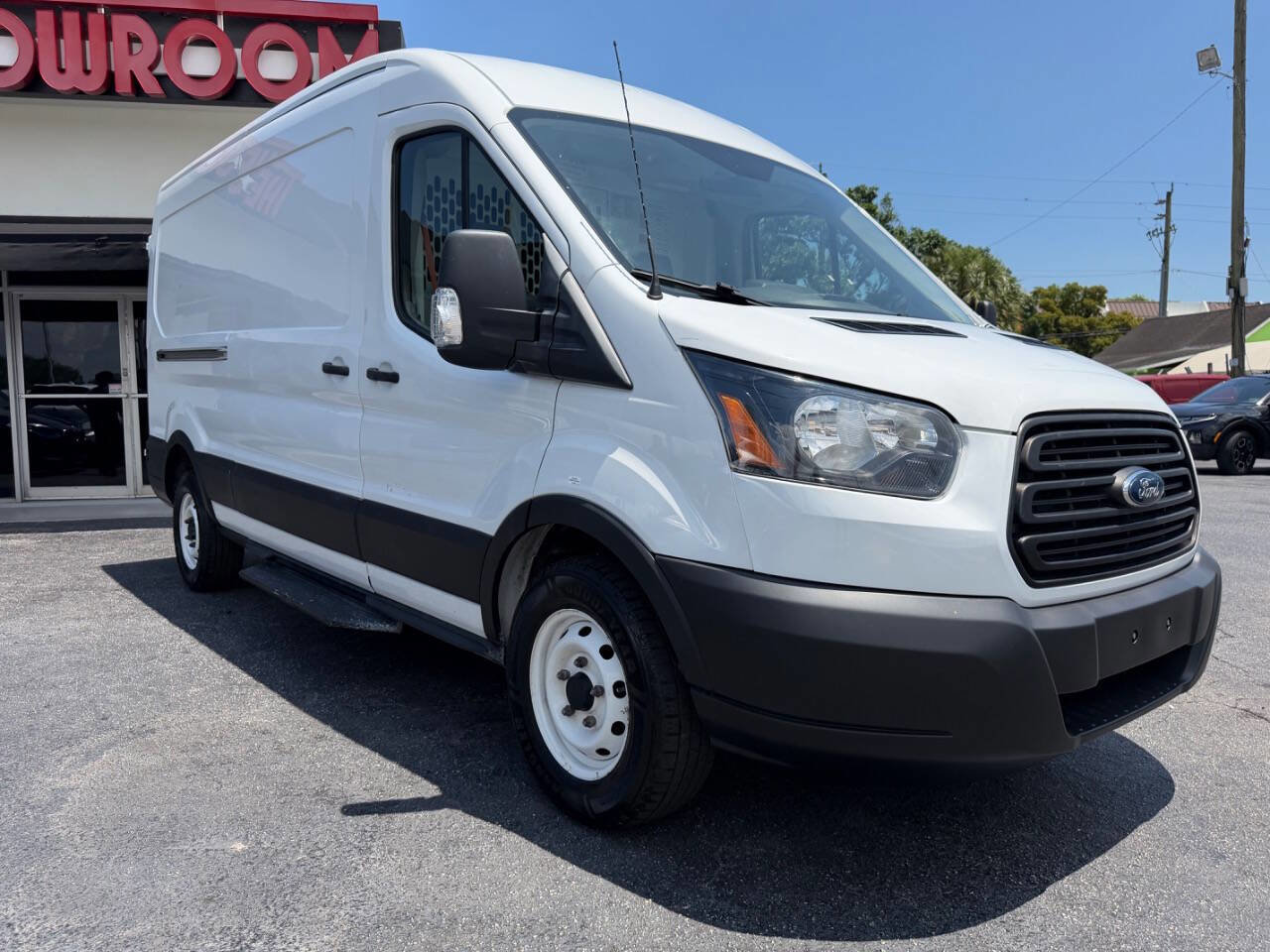 Used 2019 Ford Transit 150 148 Medium Roof RWD image 7