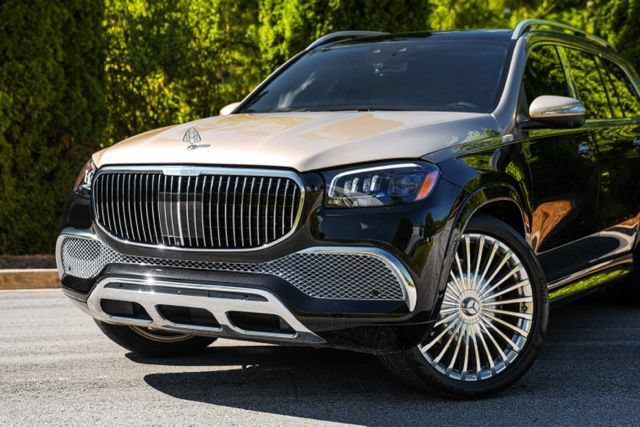 Used 2023 Mercedes-Benz Maybach GLS 600 4MATIC image 2