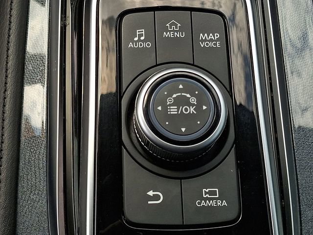 Used 2021 Nissan Armada SV w/ SV Appearance Package RWD image 22