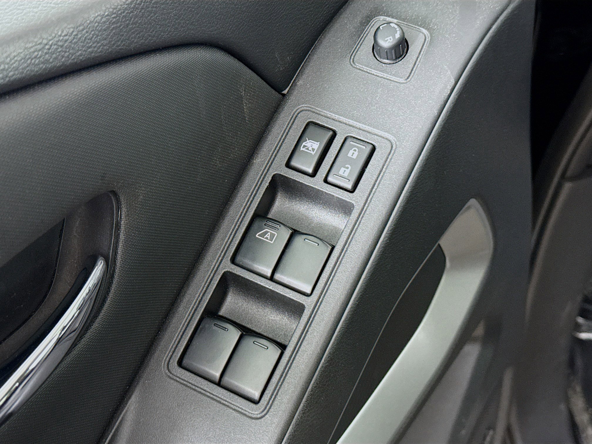 Used 2024 Nissan Frontier SL w/ Technology Package image 20