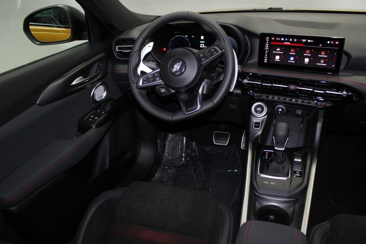 New 2024 Dodge Hornet R/T Plus image 15