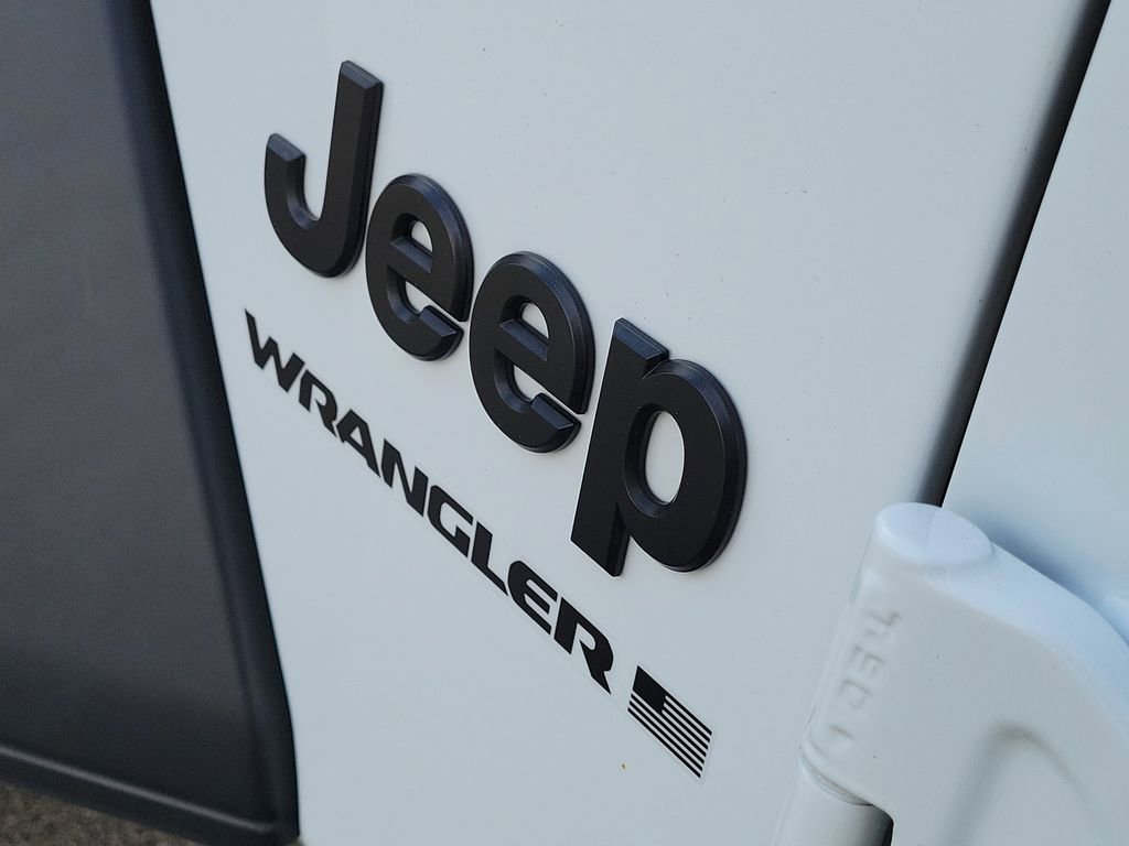 Used 2024 Jeep Wrangler Sport S image 8