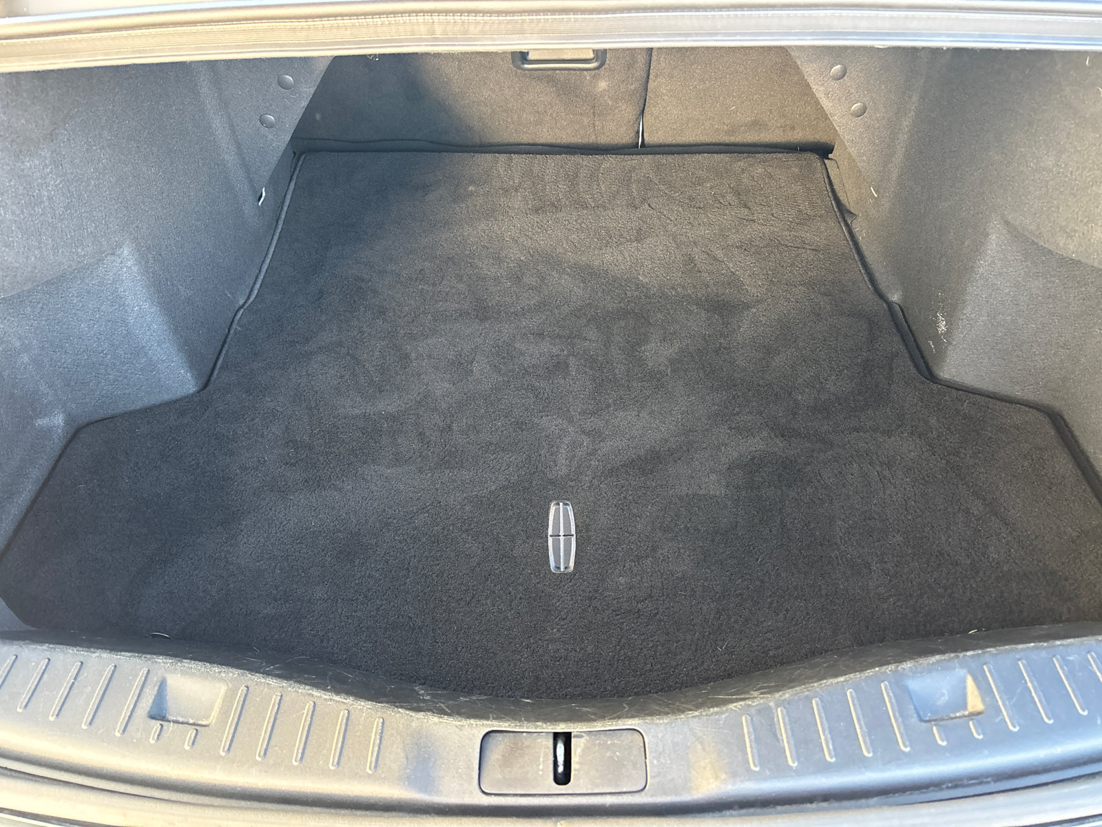Certified 2019 Lincoln MKZ Reserve w/ Luxury Package AWD/4WD image 9