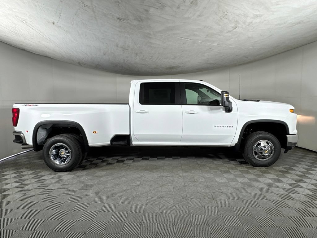 New 2026 Chevrolet Silverado 3500 LT AWD/4WD image 4