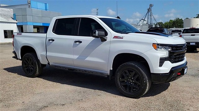 New 2026 Chevrolet Silverado 1500 LT Trail Boss w/ LT Trail Boss Premium Package image 2