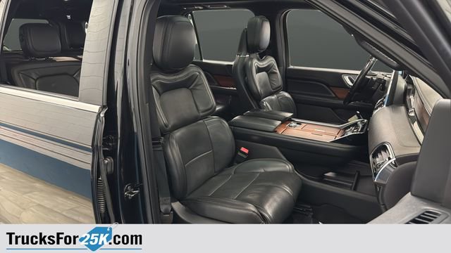 Used 2018 Lincoln Navigator L Reserve w/ Technology Package AWD/4WD image 26