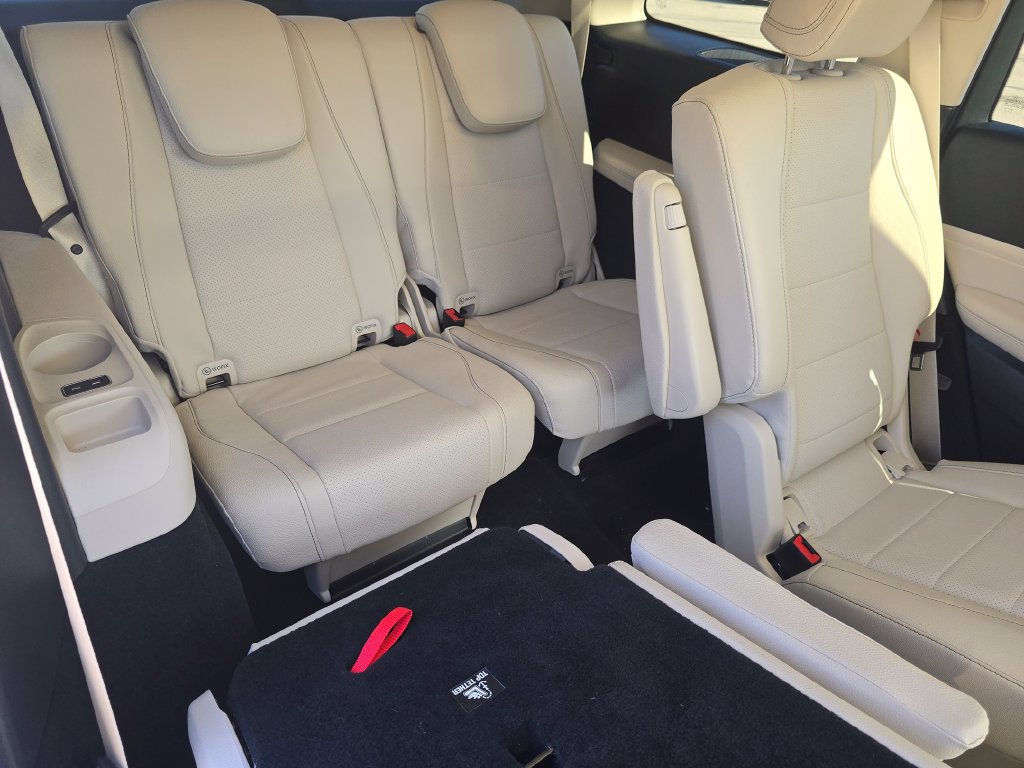 Used 2024 Mercedes-Benz GLS 450 4MATIC image 20