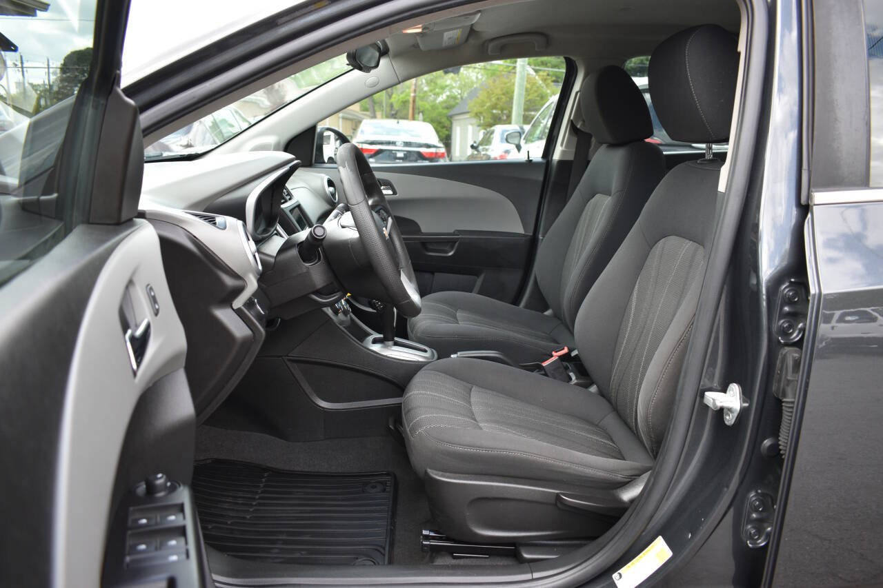 Used 2019 Chevrolet Sonic LT image 7