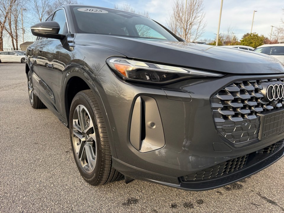 Certified 2025 Audi Q5 Premium w/ Convenience Package image 24