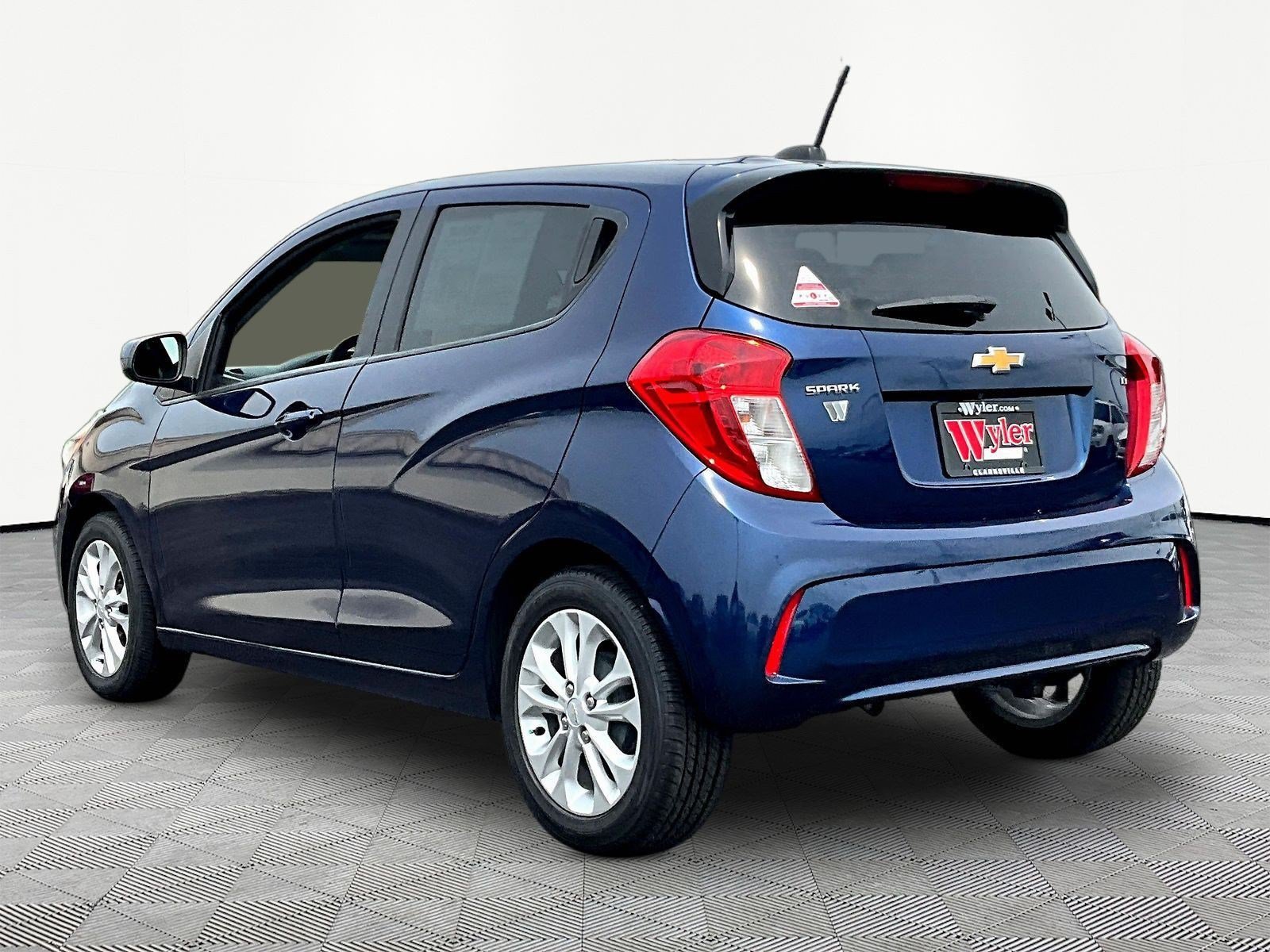 Used 2022 Chevrolet Spark LT FWD image 4