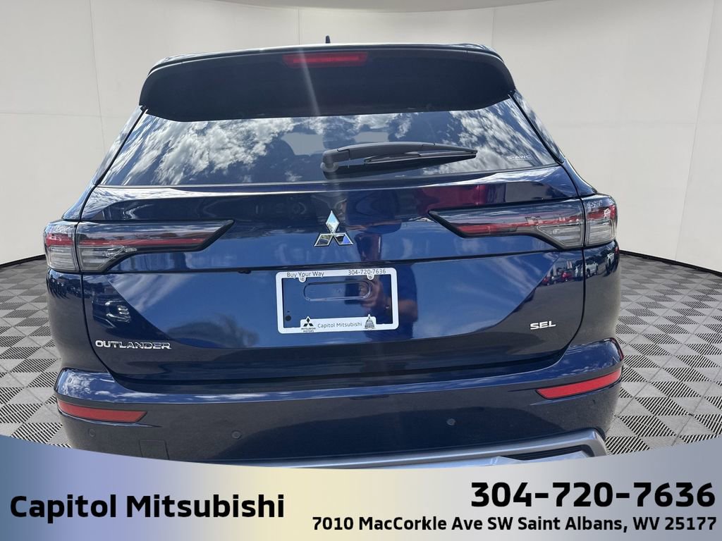 New 2025 Mitsubishi Outlander SEL image 6