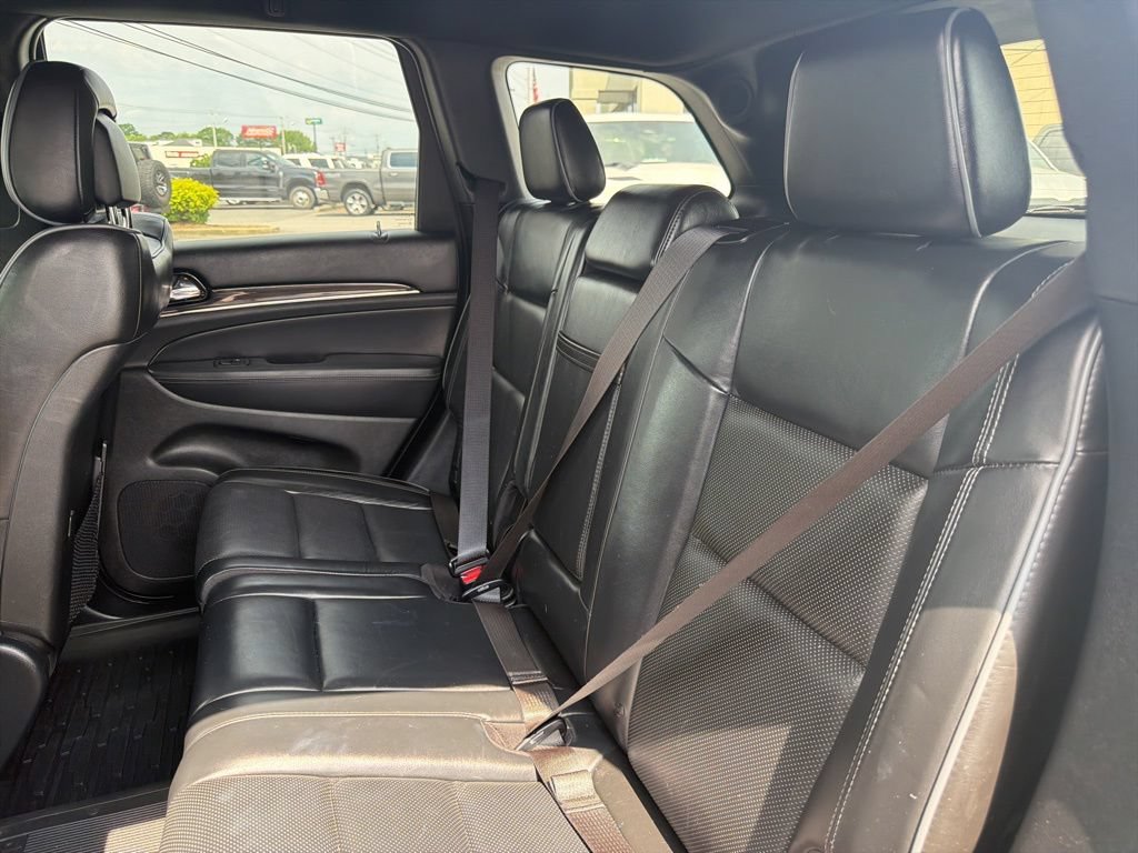 Used 2020 Jeep Grand Cherokee Overland AWD/4WD image 18