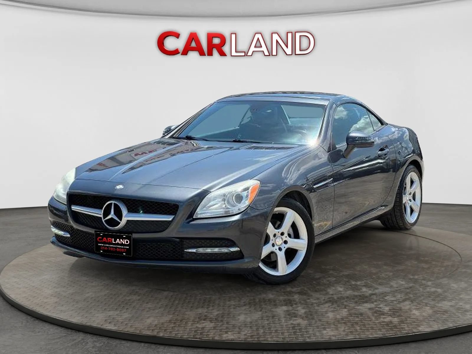 Used 2015 Mercedes-Benz SLK 250 image 3