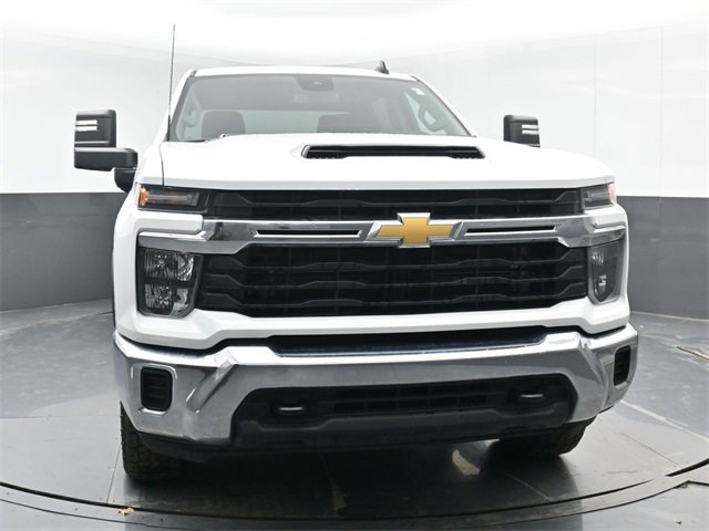 Used 2024 Chevrolet Silverado 2500 LT image 4