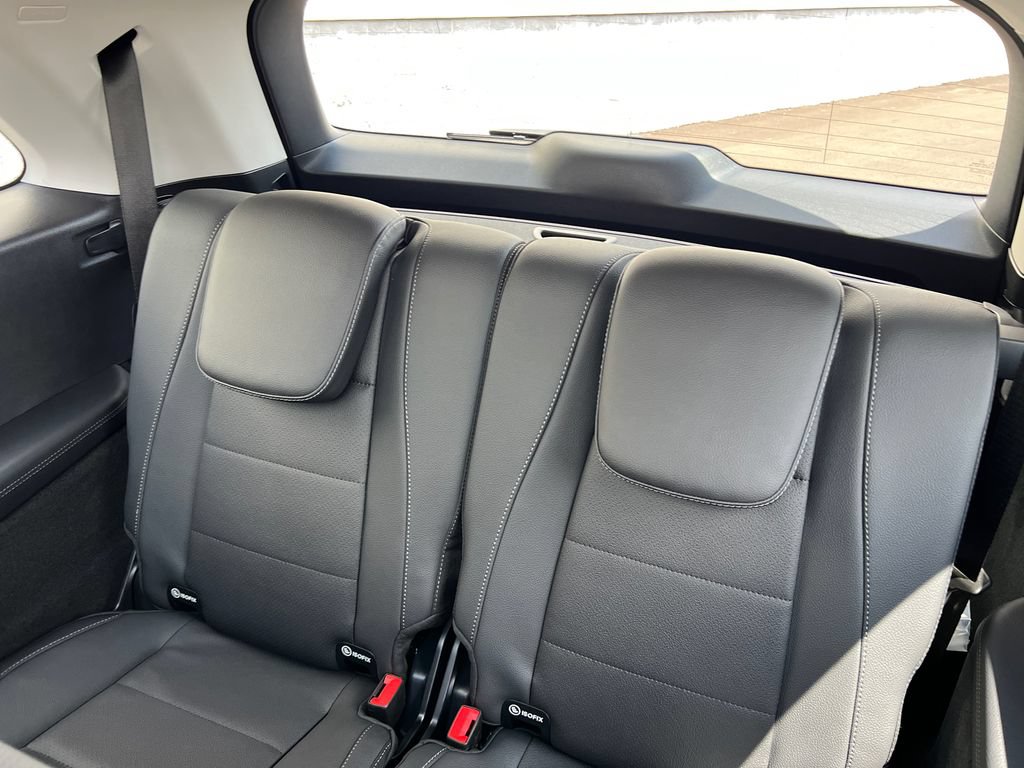 New 2026 Mercedes-Benz GLS 450 4MATIC image 25