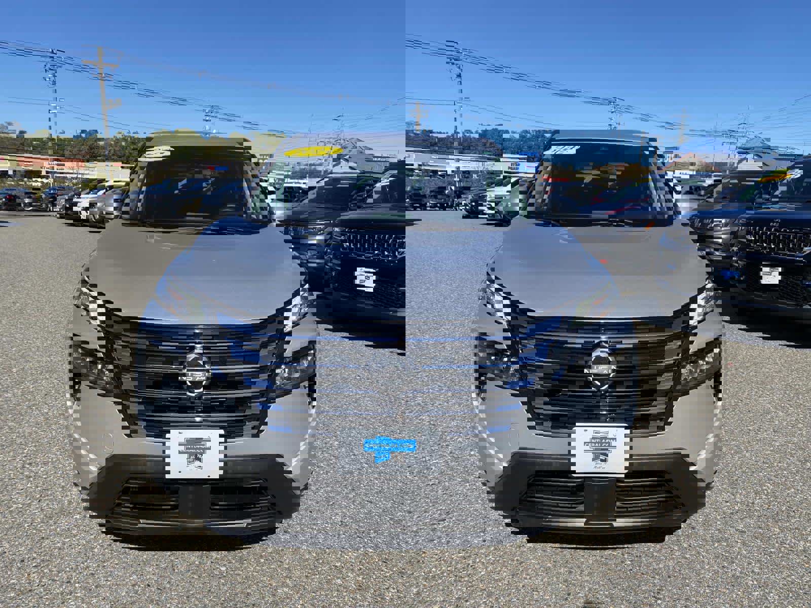 Used 2024 Nissan Rogue SV image 10