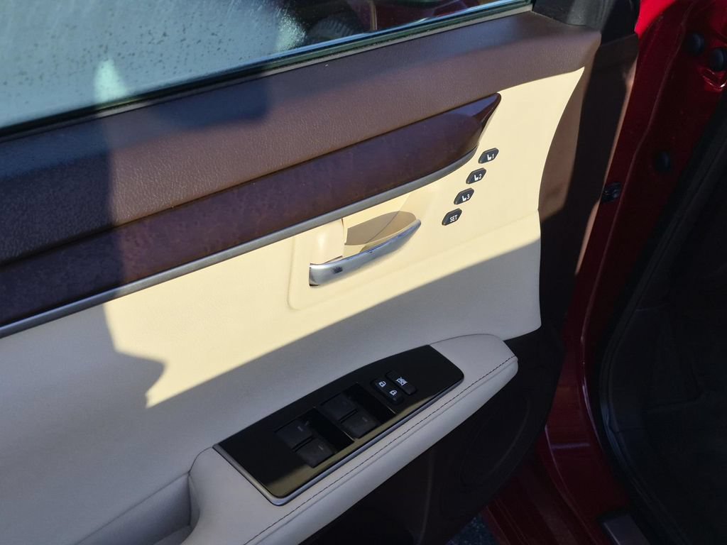 Used 2017 Lexus ES 350 w/ Luxury Package FWD image 12