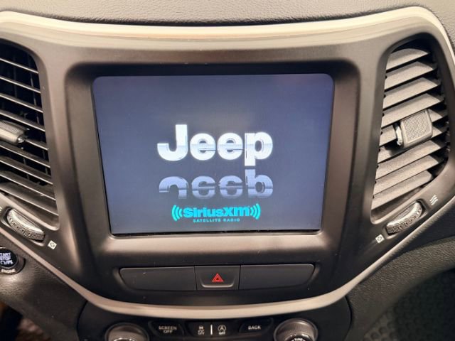 Used 2015 Jeep Cherokee Trailhawk w/ Comfort/Convenience Group image 36