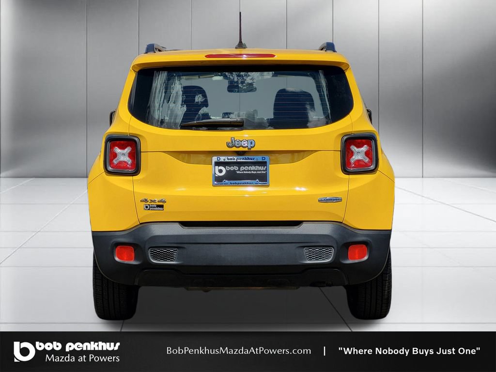 Used 2017 Jeep Renegade Latitude w/ Cold Weather Group AWD/4WD image 26
