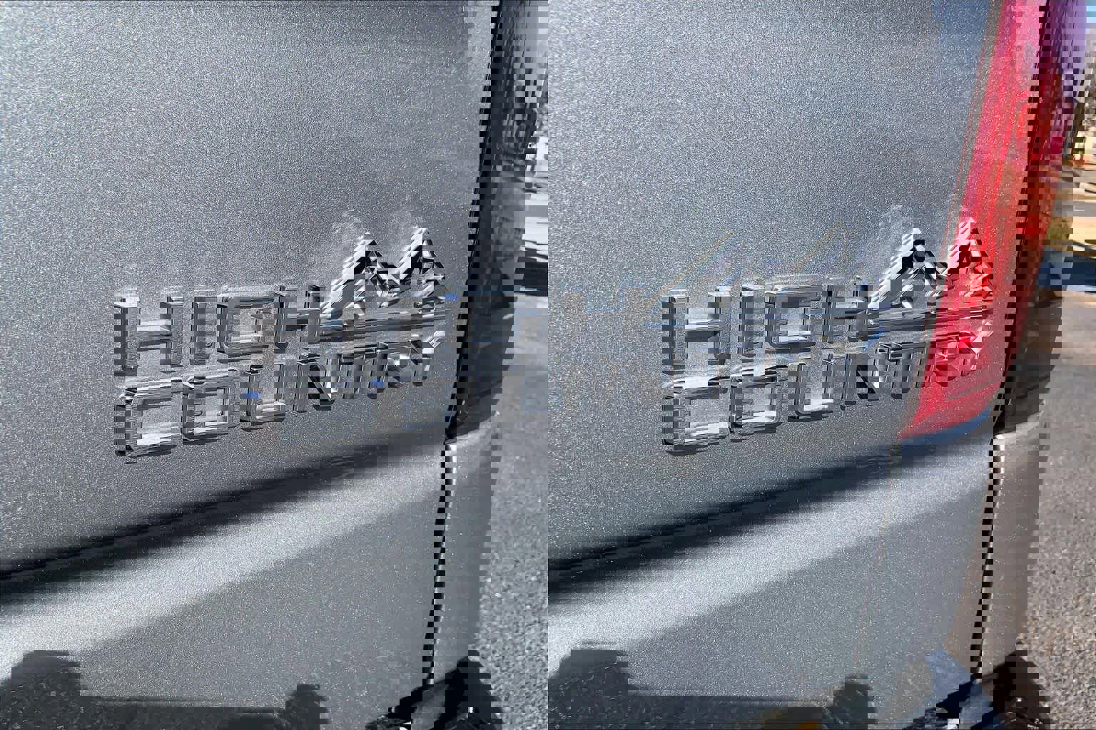 Certified 2024 Chevrolet Silverado 1500 High Country w/ Z71 Off-Road Package image 9