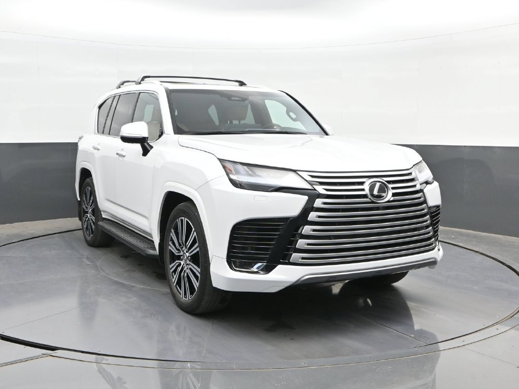 Used 2025 Lexus LX 600 4WD w/ Luxury Package image 22