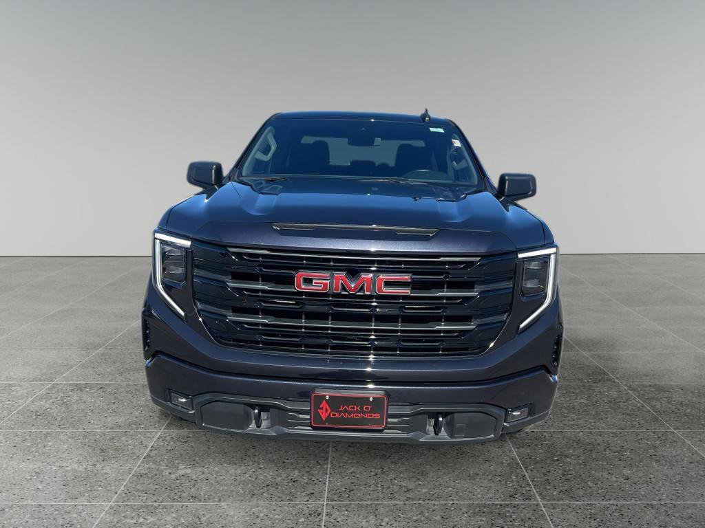 Used 2023 GMC Sierra 1500 Elevation image 2