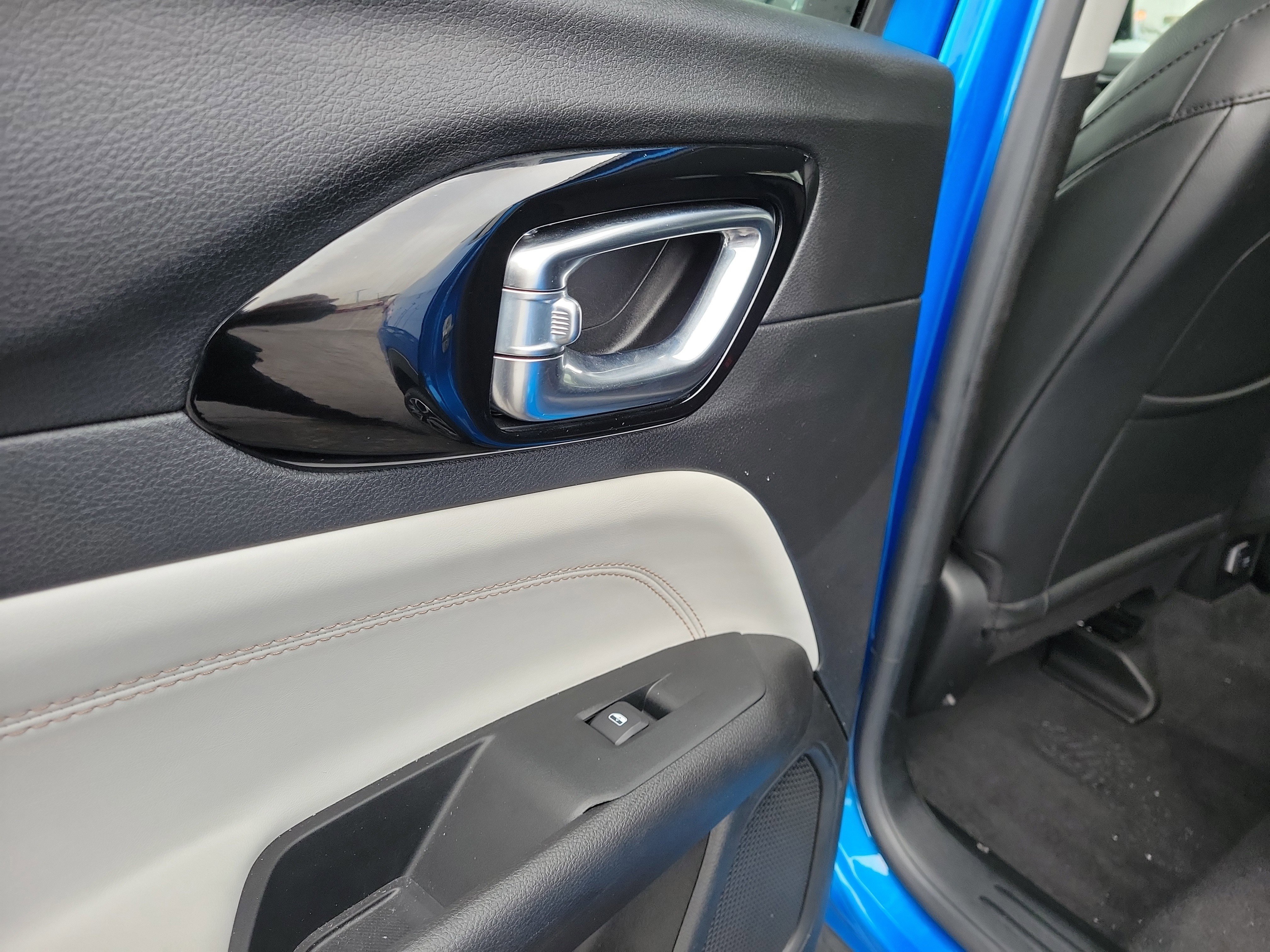 Used 2022 Jeep Compass Limited image 13