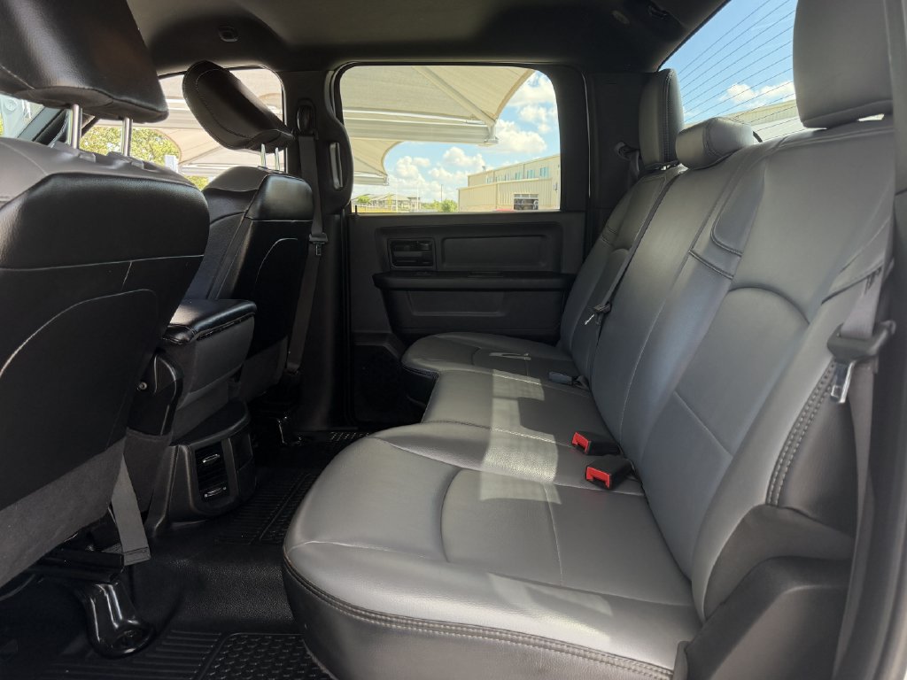 Used 2022 RAM 2500 Tradesman w/ Chrome Appearance Group AWD/4WD image 27