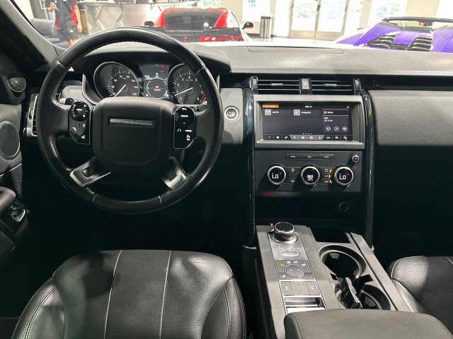 Used 2019 Land Rover Discovery SE AWD/4WD image 40