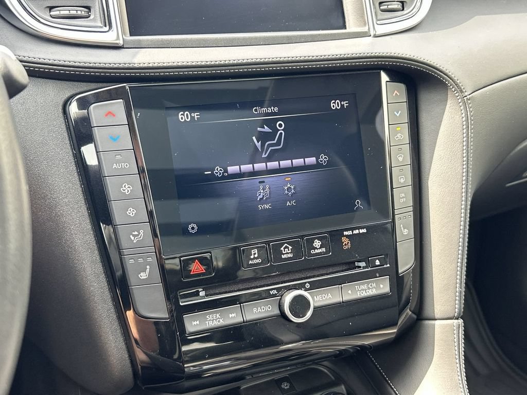 Certified 2023 INFINITI QX50 Luxe AWD/4WD image 21
