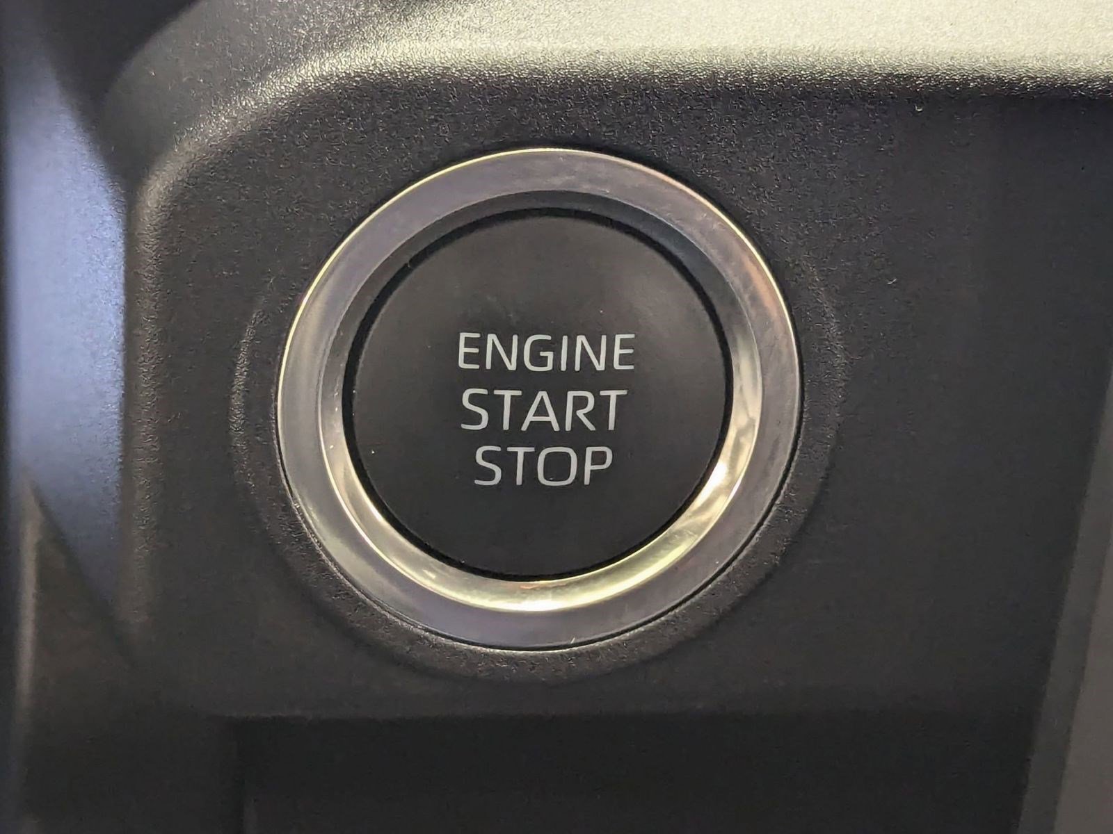 Used 2025 Toyota 4Runner SR5 image 30