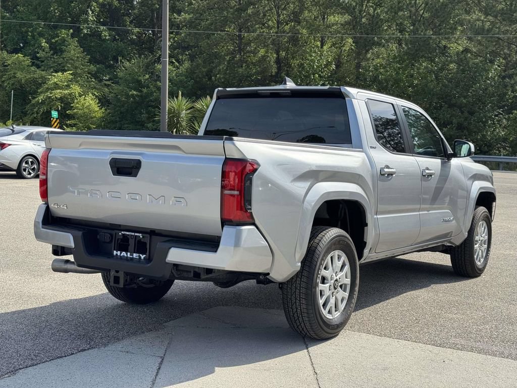 Used 2024 Toyota Tacoma SR5 AWD/4WD image 22