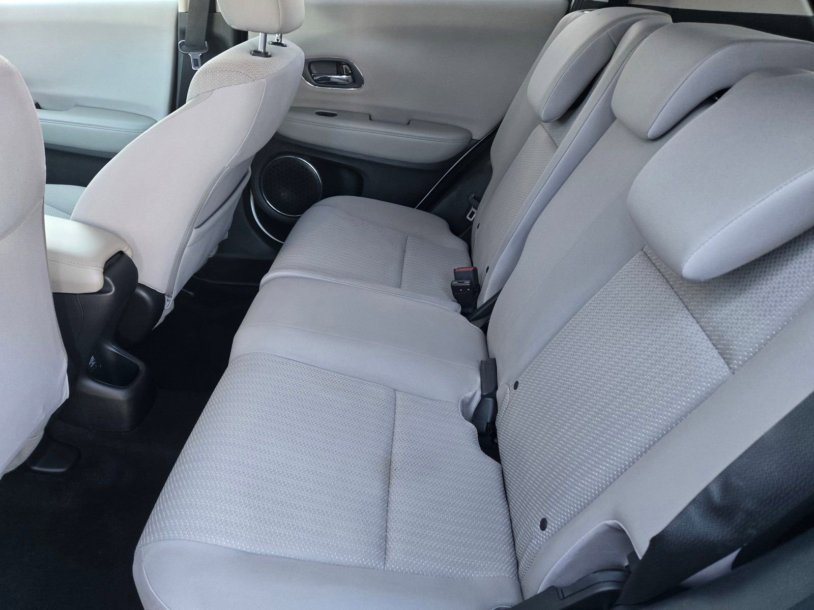 Used 2017 Honda HR-V EX image 11