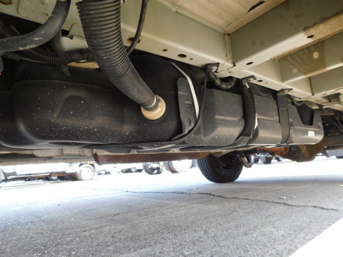 Used 2019 Ford Transit 150 130 Medium Roof RWD image 10