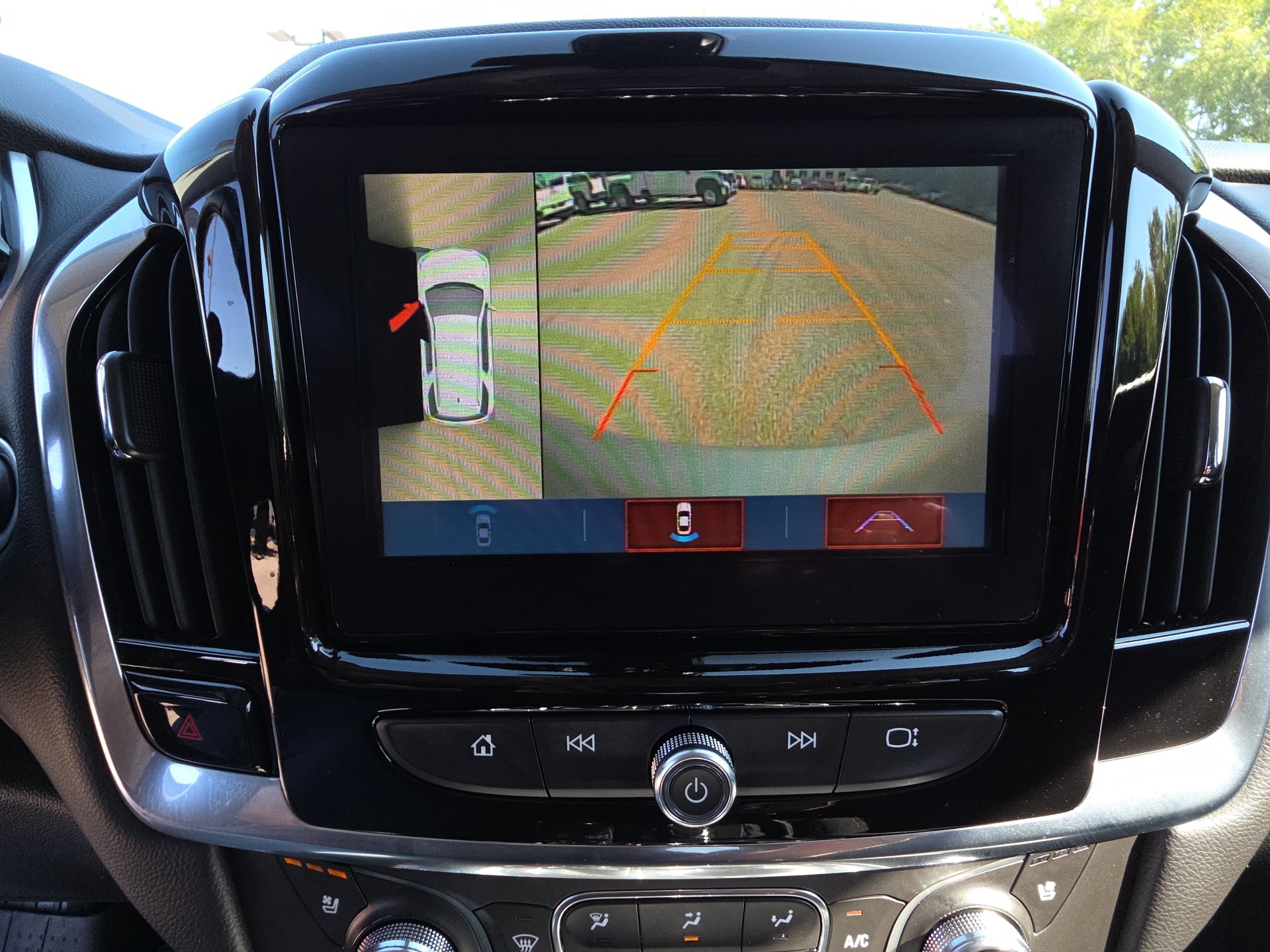 Used 2019 Chevrolet Traverse Premier w/ LPO, Floor Liner Package AWD/4WD image 22
