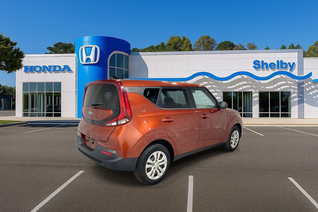 Used 2021 Kia Soul LX image 8