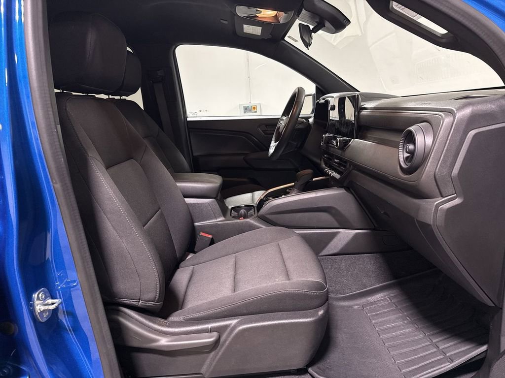 Used 2023 Chevrolet Colorado Trail Boss w/ Technology Package image 21