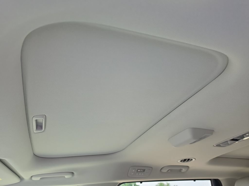 New 2026 Kia Carnival SX FWD image 24
