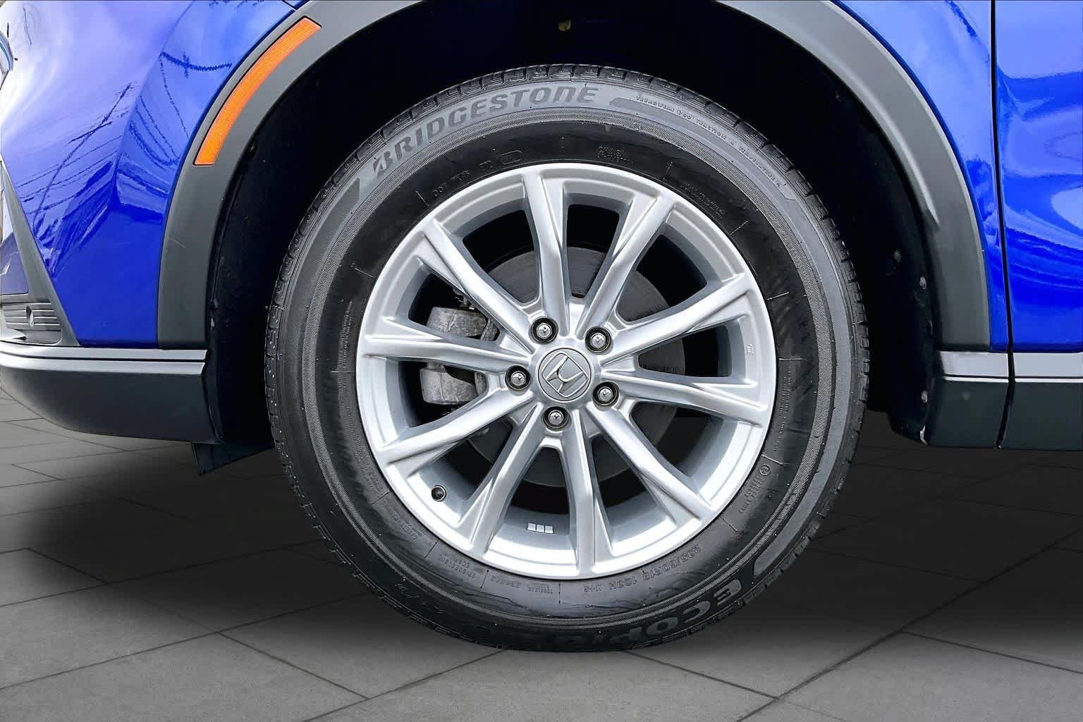 Used 2023 Honda CR-V EX-L image 11