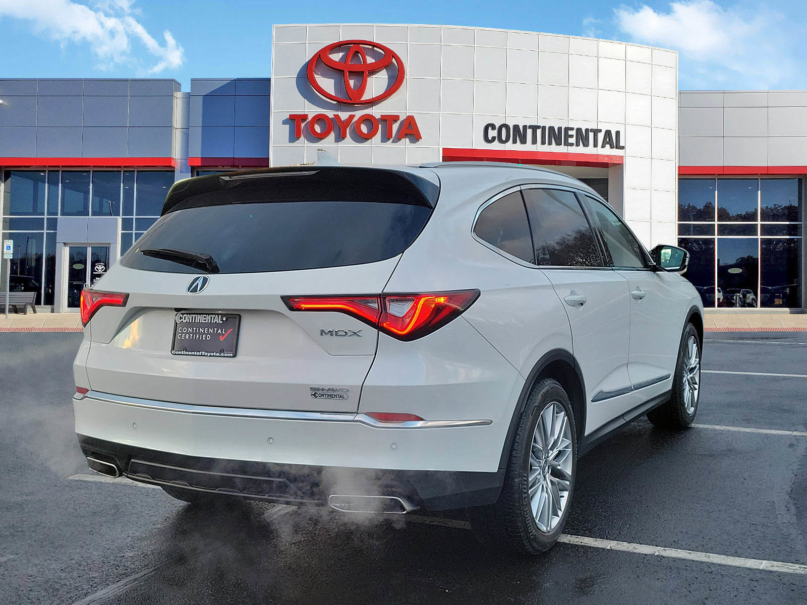 Used 2023 Acura MDX SH-AWD w/ Advance Package image 5