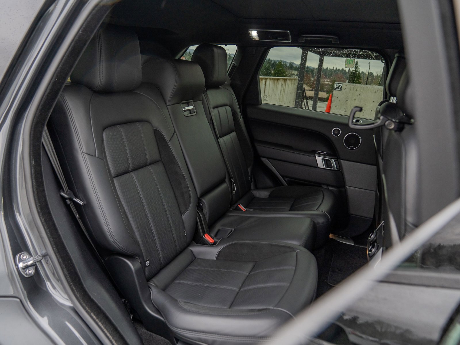 Used 2021 Land Rover Range Rover Sport HST image 29