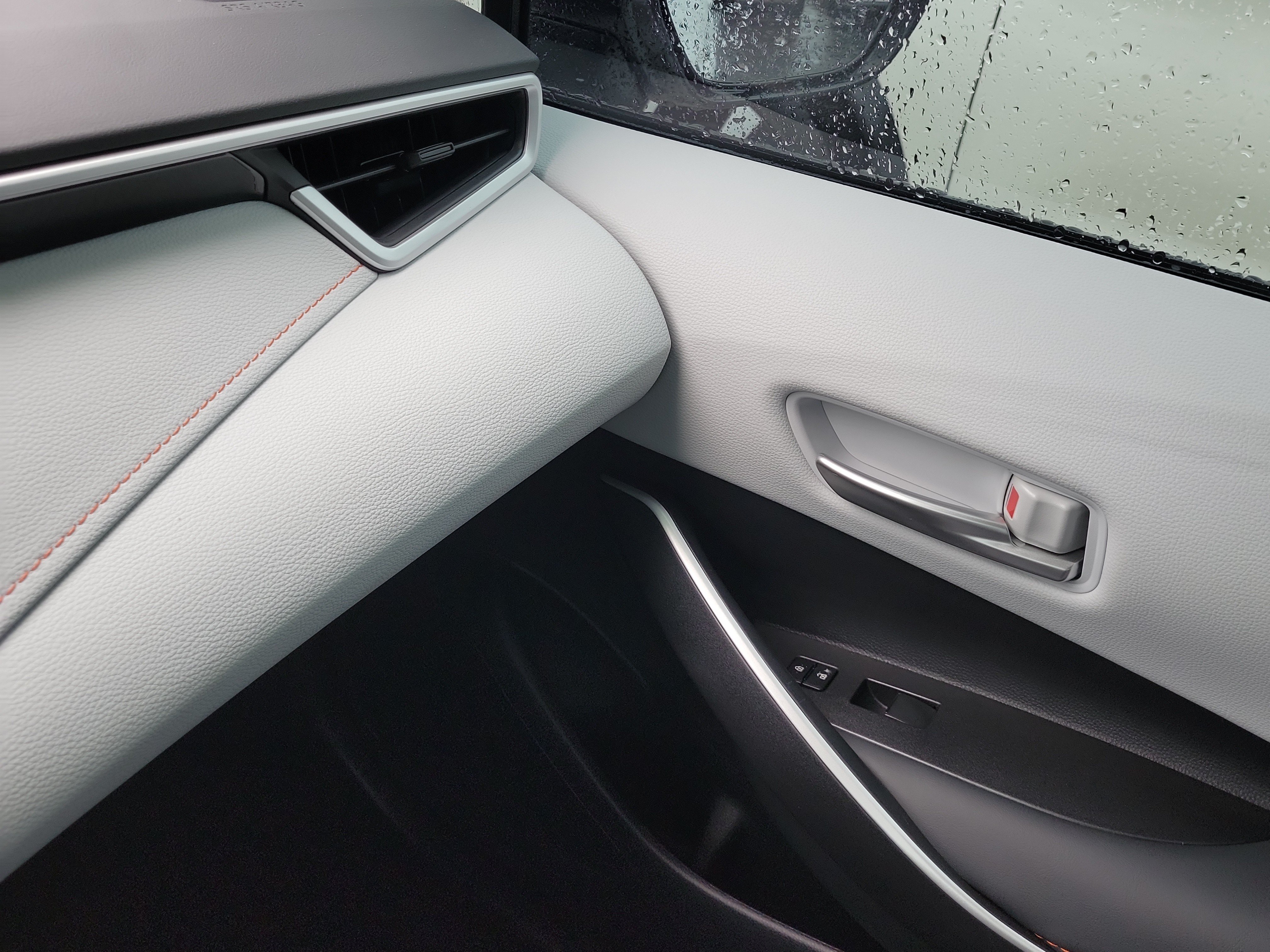Used 2025 Toyota Corolla FX w/ Convenience Package FWD image 27