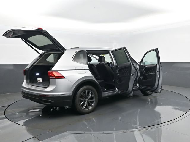 Used 2022 Volkswagen Tiguan SE image 30